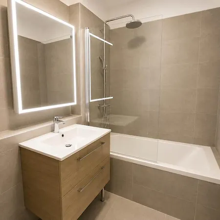 Apartman Cosy Avec Terrasse Metro Pereire 2p