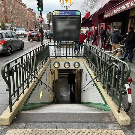 Cosy Avec Terrasse Metro Pereire 2p *